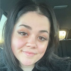 Meet your Posher, Skylar